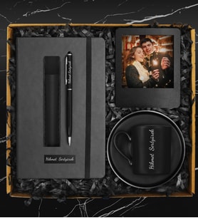 Kişiye Özel Defter & Kişiye Özel Porselen Siyah Fincan & Deri Kılıflı Touch Pen Kalem & Fotoğraf Çerçevesi Hediye Seti