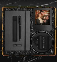 Kişiye Özel Defter & Kişiye Özel Porselen Siyah Fincan & Deri Kılıflı Touch Pen Kalem & Fotoğraf Çerçevesi Hediye Seti