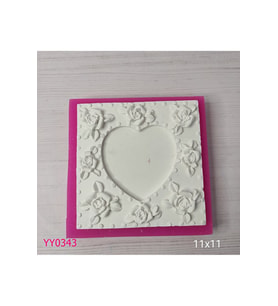YY0343 Kenarları Güllü Ortası Kalpli Kare Çerçeve Silikon Kalıp