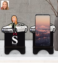 BK Gift Kişiye Özel Plakalı Kadın Volkswagen CC Karikatürlü Ahşap Biblo Telefon Standı-1