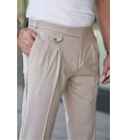 Kuşaklı Pileli Kemer Detaylı Old Money Kumaş Pantolon (Krem)