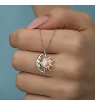Gümüş Opal Beyaz Taşlı Ay Güneş Kadın Kolye