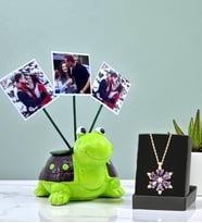 Kişiye Özel 3 Fotoğraflı Kaplumbağa Saksı ve Gerçek Ametist Taşlı Lotus Kolye (Yeşil)