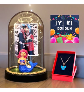 Doğum Günü Hediyesi - Kelebek Kolyeli, Led Işıklı, Biblolu ve Fotoğraflı Fanus FA10