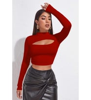 Kadın Kırmızı Göğüs Dekolteli Uzun Kollu Cut Out Crop Top Bluz