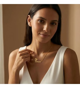 Kişiye Özel 925 Ayar Gümüş Dikey Mezuniyet Kep Detaylı İsim Yıl Kolye (Gold)