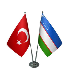 Masa Üstü Özbekistan Bayrağı Türk Bayrağı İkili Krom Direk Masa Bayrak Seti