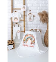 Pia Baby Premium İsim Baskılı %100 Pamuk Battaniye ve 5’li Zıbın Takımı Kız Bebek Hediye Seti 5022-04 (Ekru)