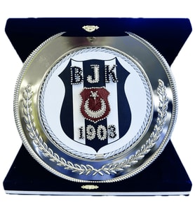 Kişiye Özel İsim Yazılı Beşiktaş Logolu Lüks Altın Tabak Plaket - Siyah Kutulu Taraftar Hediyesi