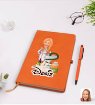 BK Gift Kişiye Özel Kadın Eczacı Karikatürlü Turuncu Termo Deri Defter Kalem Seti Model 2