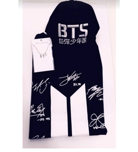 Bts İmza Baskılı Unisex Owersize T- Shirt Bts Kolye Bts Şapka 3'lü Kombin