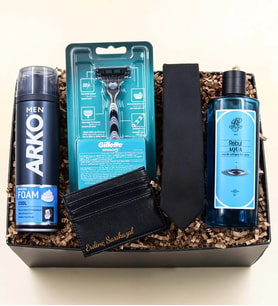 Kişiye Özel Siyah Kartlık & Siyah Kravat &  Arko Men Tıraş Köpüğü & Tıraş Bıçağı & 270ml Rebul Aqua Erkek Kolonya Hediye Seti