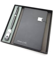 Signator® Codex  N341 Kişiye Özel Defterli Set - İsme Özel Siyah Kalem + İsme Özel Siyah Defter + İsme Özel 32 GB Usb Bellek  İsme Özel Kutusunda Hediyelik Set (Karışık)