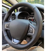 Clio 4 Faz 2 Araca Özel Direksiyon Kılıfı  DÜZ DERİ SİYAH İPLİ (Karışık)