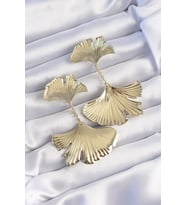 Pirinç Gold Renk Tırtıklı Yaprak Model Sallantılı Küpe 5886 - HPSBYI6867-2216