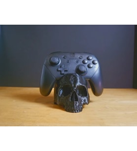 Kafatası Temalı Gamepad Standı – Şık ve Gotik Tasarım (Haki-Beyaz-Kırmızı-Siyah-İndigo)