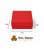 7x7x3 cm Tam Kapaklı Selefonlu Süngerli Takı Kutusu - Kırmızı (DEMONTE) (50 ADET)
