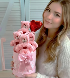 Sevgiliye Hediye Premium Silindir Hediye Kutusunda, Kalp Balonlu, Kalp Nakışlı Jumbo Boy Pembe Ayıcık Buketi