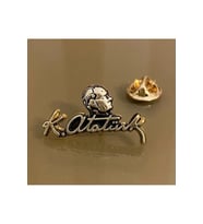 Atatürk Silüeti ve İmzalı Yaka Rozet Gold 12 adet (Çok Renkli)
