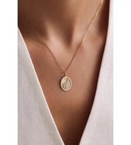 Kişiye Özel Minimal Zürafa Figürlü Kolye 925K Gümüş (Gold)