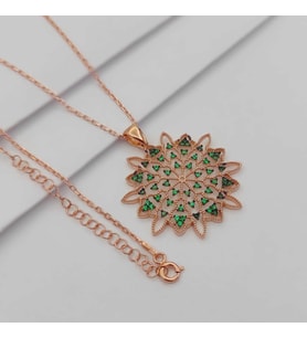 Gümüş Yeşil Zirkon Taşlı Yaşam Çiçeği Kolye 925 Ayar