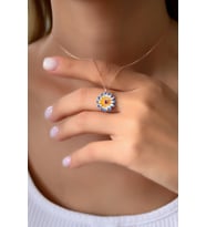 Papatya Silver 925 Ayar Gümüş Rose Kaplama Mineli Tektaş Papatya Kolye