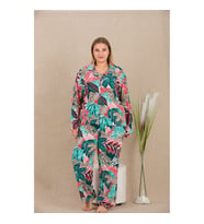 Arias Closet Büyük Beden Renkli Yaprak Desenli Düğmeli Uzun Kol Viskon Pijama Takımı