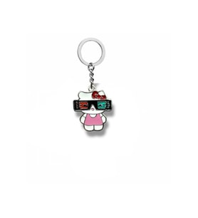 Gözlüklü Hello Kitty Figürlü Anahtarlık – Eğlenceli ve Sevimli Aksesuar