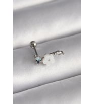 316L Çelik Gümüş Renk Zirkon Taş Detay Beyaz Çiçek Model Tragus Piercing 5886