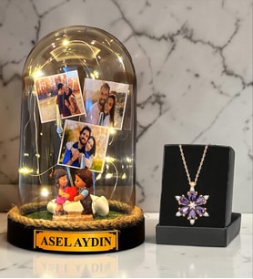 Kişiye Özel 3 Fotoğraflı Led Işıklı Fanus & Gerçek Ametist Taşlı Lotus Kolye – Kalp Tutan Çift Biblosu Hediyeli