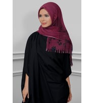 Bordo Pratik Hazır Geçmeli Tesettür Eşarp Kesik Elyaf Piliseli Çiçek Desenli 1818D1_16
