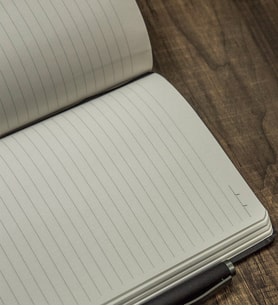 Kişiye Özel Yılbaşı Tasarımlı Ahşap Kutulu Ajanda Kalem Seti