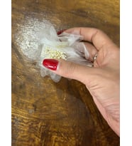 TOMURCUKLU TÜLLÜ BROŞ YAKA GİYİM AKSESUARI İĞNELİ 8X8 CM (Beyaz)