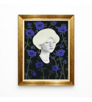 Tablore Altın Çerçeveli Modern Kadın Portresi Ve Mavi Çiçekli Yağlıboya Görünümlü Salon Duvar Tablosu
