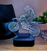 Yarış Motosikleti Kişiye Özel RGB LED Lamba – 16 Renkli İsimli Gece Lambası (Adaptörlü)