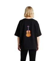 Kadın Oversize Tişört Müzik Temalı Gitar Baskısı Çiçek Geometrik Desen Rahat Kesim Günlük Modern