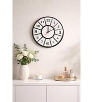 Minimal Style Siyah-Gümüş Pleksi Dekoratif Duvar Saati - Sessiz Mekanizma