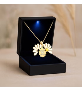 Işıklı Kutuda İsimli Açılan Papatya Altın Kaplama Gümüş Kolye (Gold)