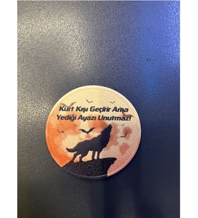 ''kurt Kışı Geçirir Ama Yediği Ayazı Unutmaz" Yazılı 7 cm 3D Plastik, Yeni Tip, Cırtlı, (Çok Renkli)
