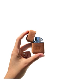 Deri Kılıflı Zippo Model Çakmak  Çakmak 5685 (Camel)