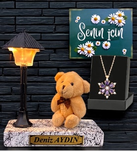 İsimli Biblolu Beyaz Masa Lambası ve Gerçek Ametist Taşlı Lotus Kolye (Model 2)