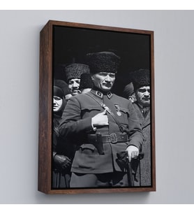 Çerçeveli Atatürk Portre Tablosu Mustafa Kemal Atatürk Dikdörtgen Dekoratif Kanvas Tablo (Siyah)