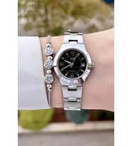 Casio CSISTE89 Kadranı Siyah Kordonu Gümüş Renk Hediye Paketli Kadın Kol Saati
