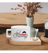 BK Gift Kişiye Özel İsimli Psikiyatrist Tasarımlı-4, Ahşap Altlıklı Seramik Fincan, Meslek Hediyesi, Yeni İş Hediyesi