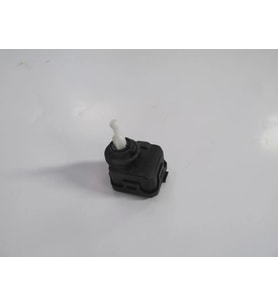 Seat Ibıza- 00/01; Far Motoru (12V)(Yan Soket Girişli) (Bfn) (Oem No: 1J0941295C)