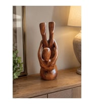 Ahşap Dekoratif Şişe Standı El Yapımı İnsan Figürlü 31,5 x 20 cm