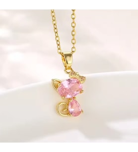 Gold Kaplama Mor ve Pembe Taşlı Kedi Figürlü Kolye  Zarif Kadın Kolye  Sevgiliye ve Anneye Hediye Kolye