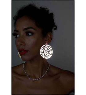 Beyaz Reflektörlü Çiçek Küpe, Şık Tasarım Lazer Kesim Küpe