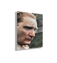 Cam Tablo Yeşil Atatürk Portresi