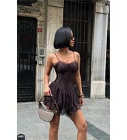 Neşeli butik kadın kahverengi saten kumaş tül etek mini boy askılı elbise